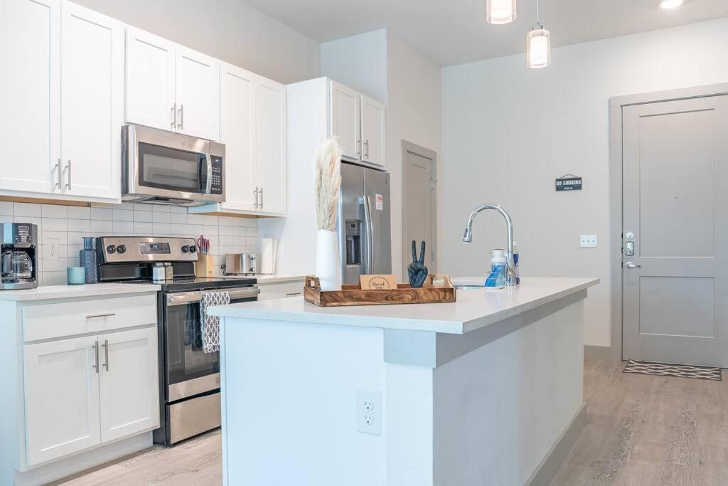Appartement Beautiful Riverwalk With Full Amenities, King Bed & Free Parking