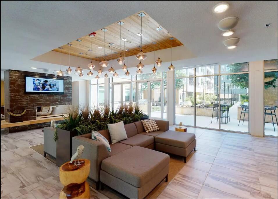 Appartement Beautiful Riverwalk With Full Amenities, King Bed & Free Parking San Antonio
