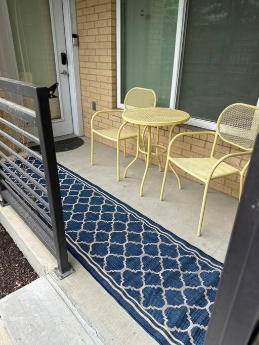 Beautiful Riverwalk With Full Amenities, King Bed & Free Parking Appartement San Antonio